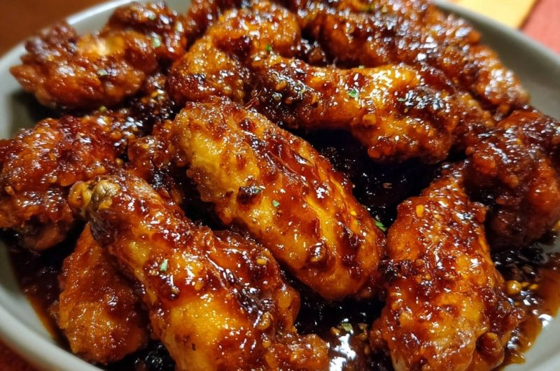 Sticky Garlic Ginger Wings