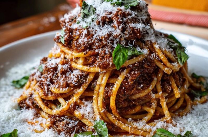 Bucatini Bolognese