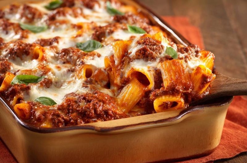 Cheesy Rigatoni Bake