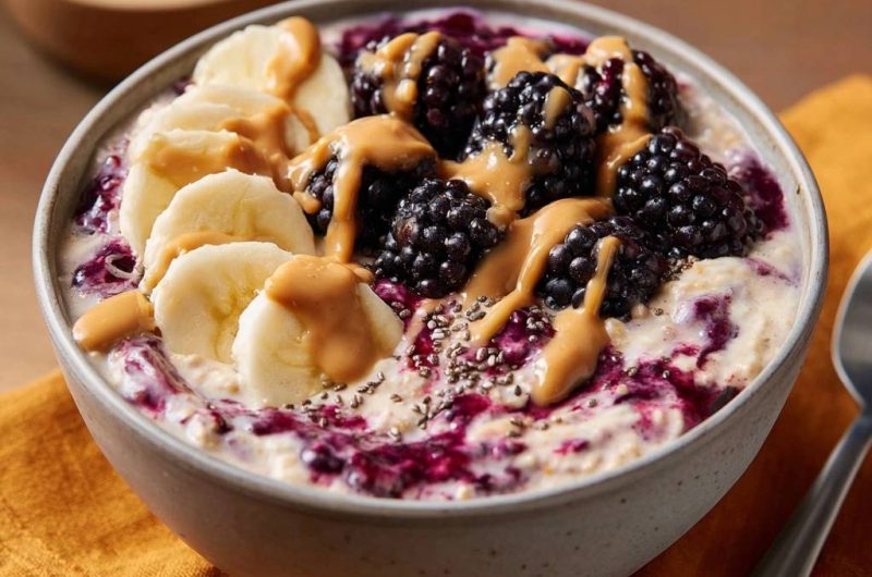Blackberry Peanut Butter Oatmeal