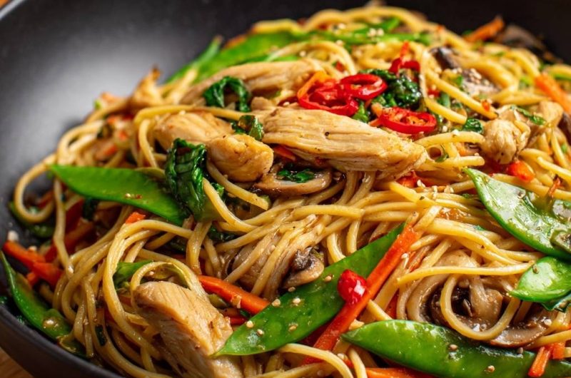 Chicken Lo Mein