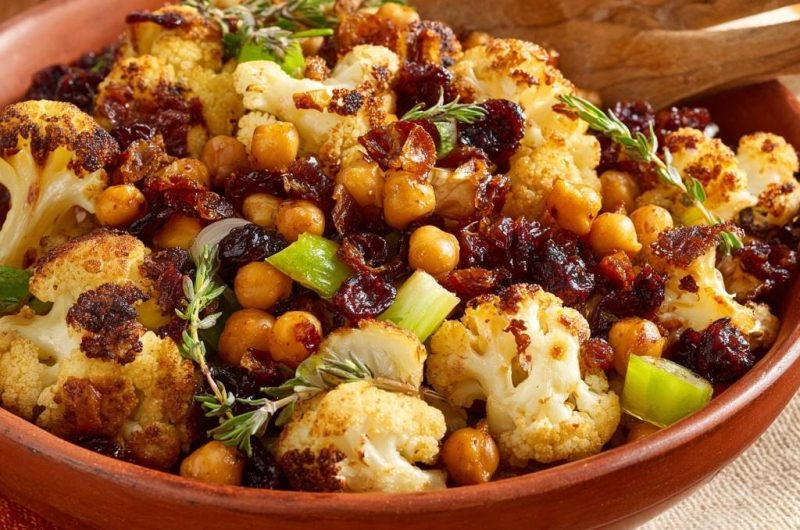 Roasted Cauliflower Chickpea Salad