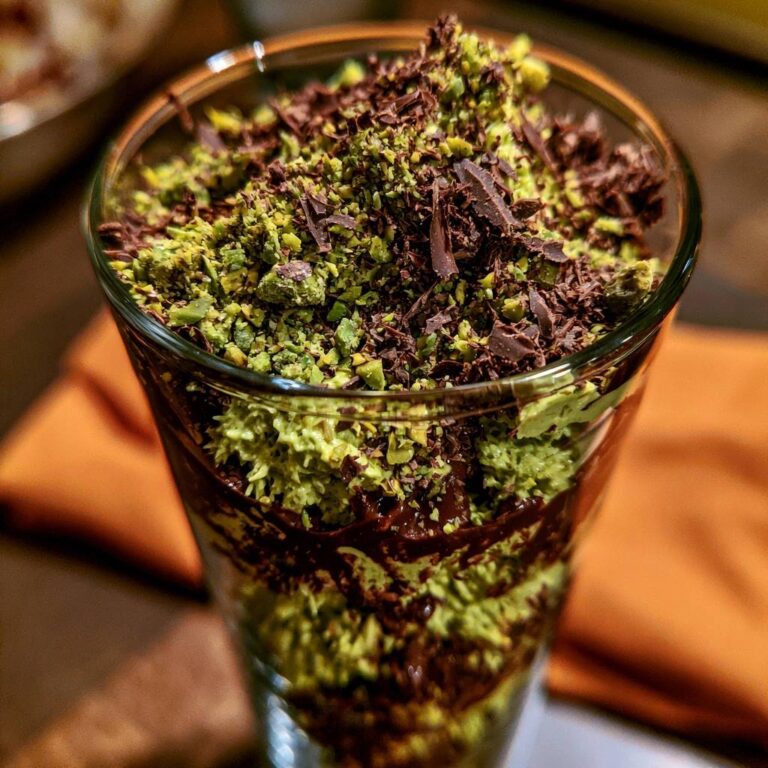 Mastering the Dark Chocolate Pistachio Mousse Parfait